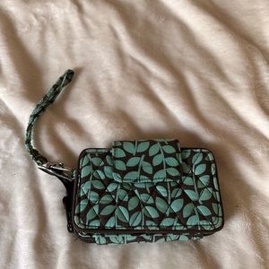 vera bradley wristlet